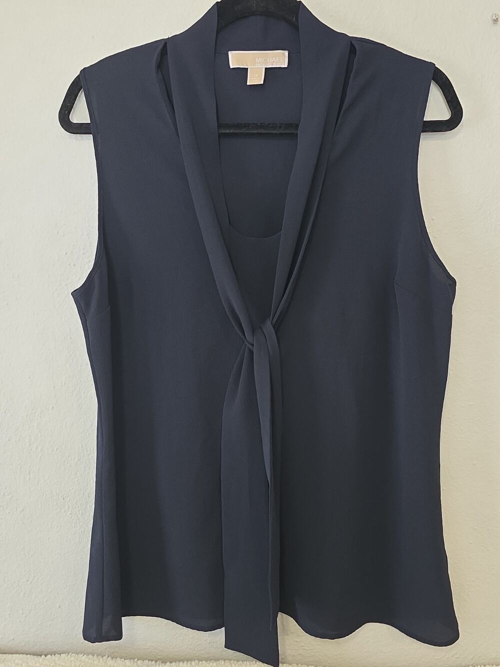 NWT Michael Michael Kors Womens Navy Black Chiffon Tie-neck Blouse Top Size 12